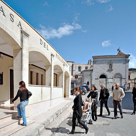 Albergo Casa Del Pellegrino มอนเต ซานตานเจโล ภายนอก รูปภาพ